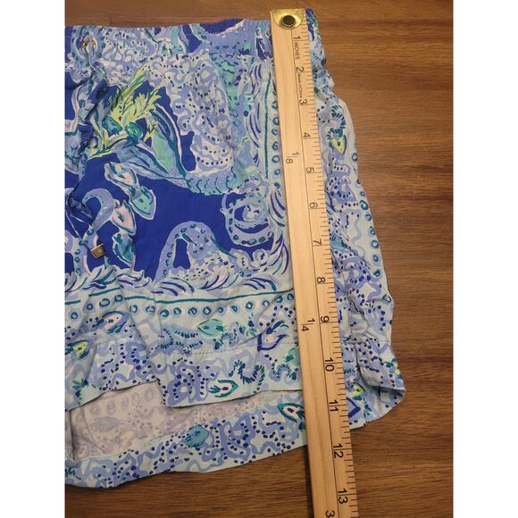 🌴 Lilly Pulitzer Shorts – XS Blue “Current” Print | Coastal Resort Style | EUC - Picture 8 of 9